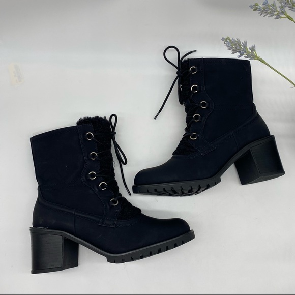 BARETRAPS
Women's Hadlee Faux Fur Block Heel Bootie in black size 7M - Picture 4 of 7